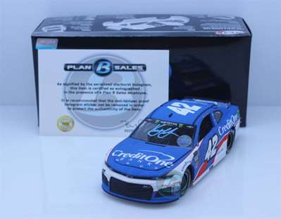 Kyle Larson Autographed w/Paint Pen 2018 Credit One Bank Stripe 1:24 Elite Nascar Diecast Kyle Larson Nascar Diecast, 2018 Nascar Diecast, 1:24 Scale Diecast, pre order diecast, Elite, 2018 Hendricks